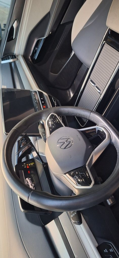 Volkswagen ID6 Pure Plus 2022_2023 god