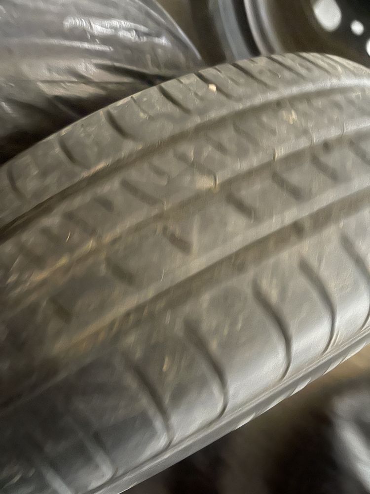 Продам резину летние KUMHO 185/65/15 в отличном состоянии