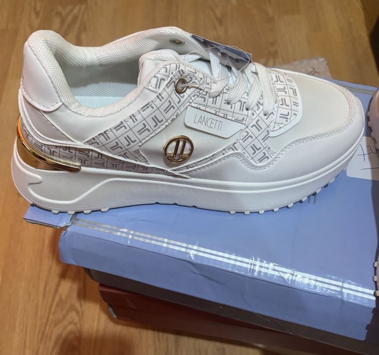 Adidasi Lancetti noi