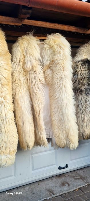 Cojoc de blană de oaie