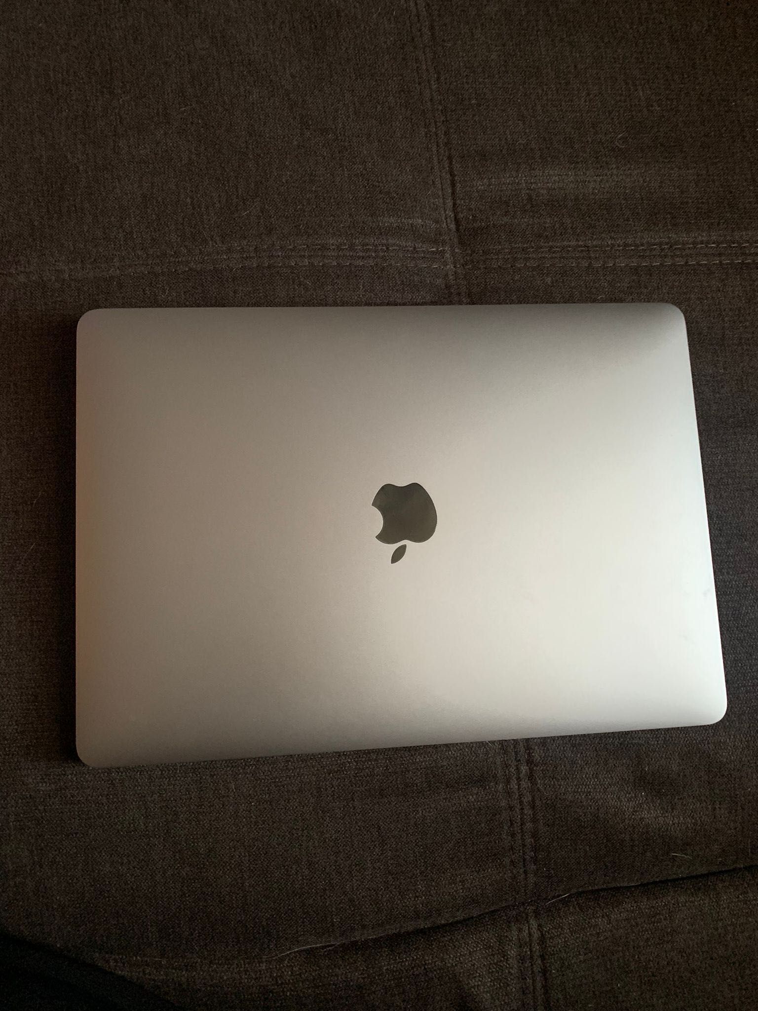 Apple macbook M1 16GB/512 GB SSD