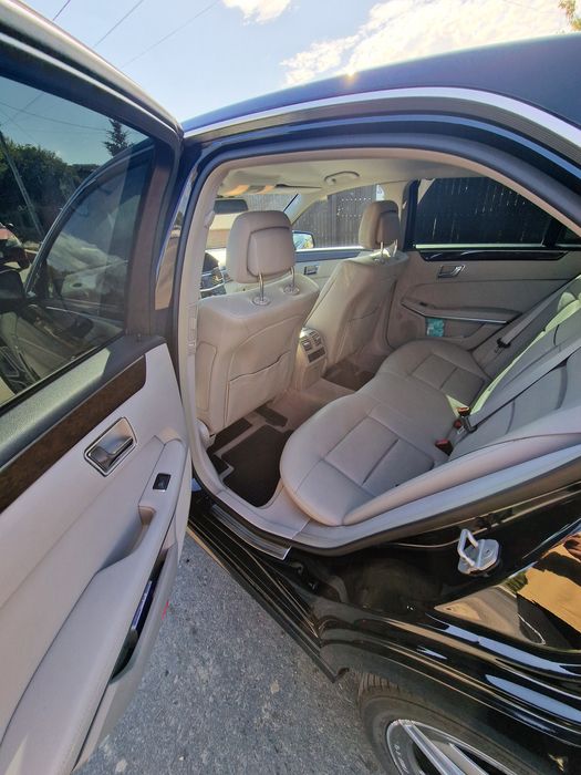 Mercedes E 220 Avangarde/ 7G-tronic  /300000 km 2011