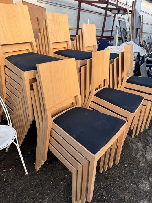 Scaune originale TON (Thonet) - lemn masiv, horeca - Stivuibile - 40