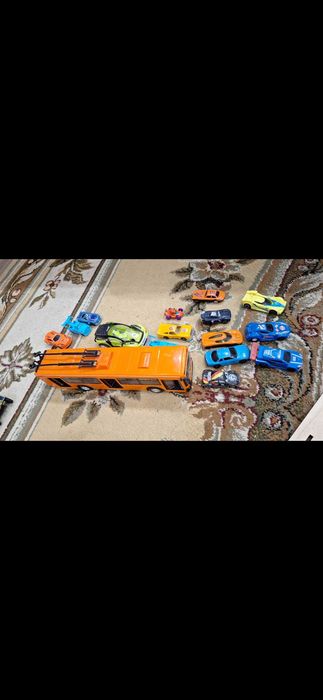 Машинки металлические