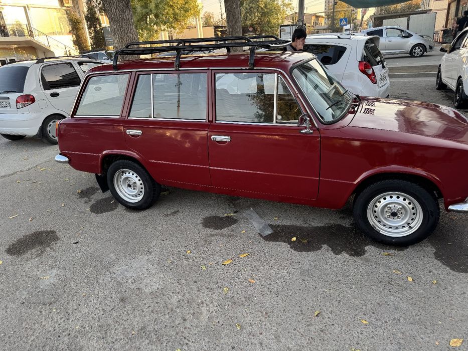 Жигули 2102 год 1975 газ бензин хороший состояние  машины