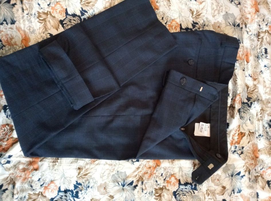 Брюки школьные почти новые