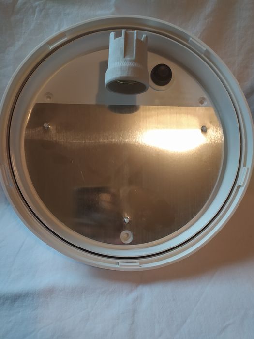 Плафон  осветл. тяло  230v-60-HZ-нов-Панцер-фенер-нов-Стъкло-Петромакс