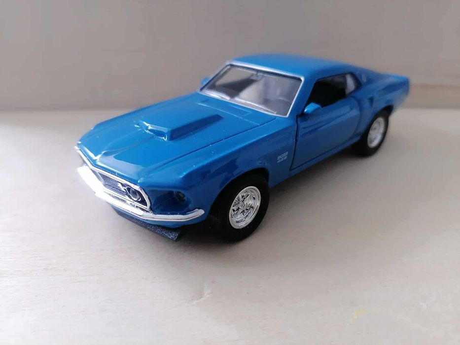 Форд Мустанг Бос 429 '69г. в мащаб 1:34