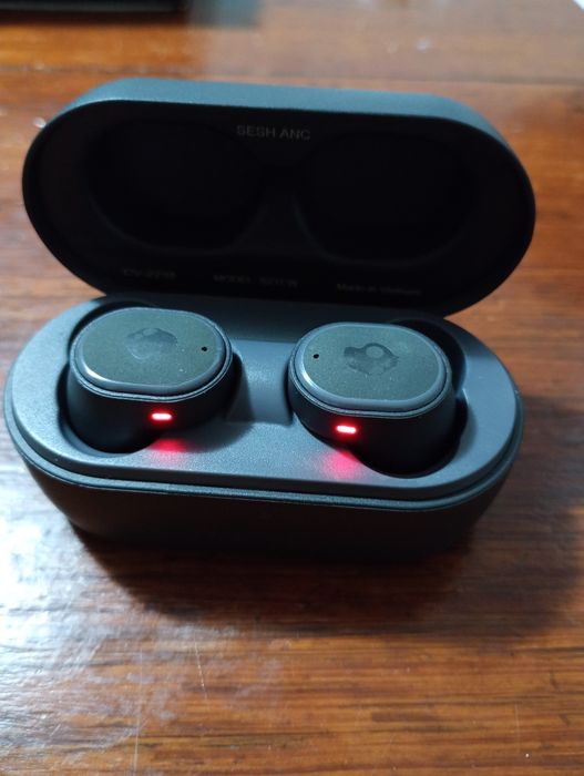 SKULLCANDY SESH ANC (active noise cancelling)