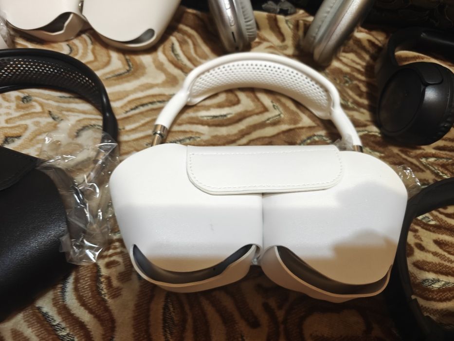 Продам наушники в хорошем состоянии