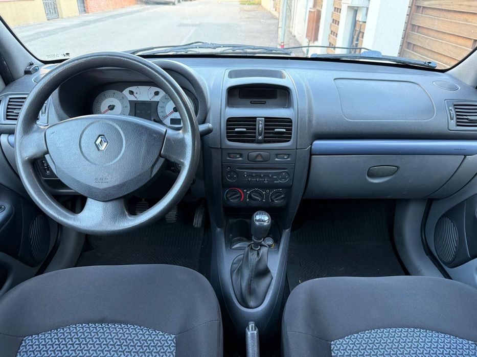 Renault clio an fabricatie 2008