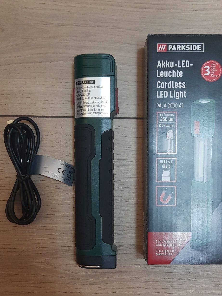 Lampa de lucru cu LED Parkside,magnet si acumulator 3,7v/2000 mAh,Nou!