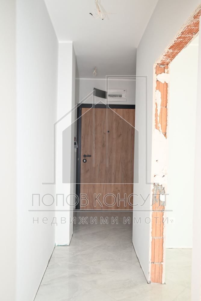 Продава се Двустаен апартамент в Пловдив, Беломорски - 99 кв.м за 1313 €/кв.м - Снимка #2