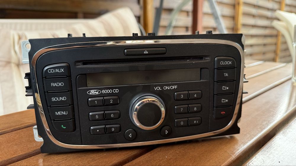 Casetofon Ford Modeo Mark 4 2011