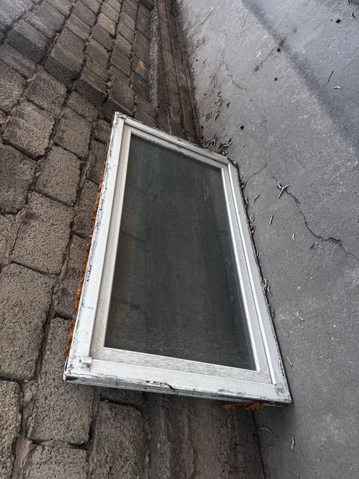 Пластиковое окно 165*90