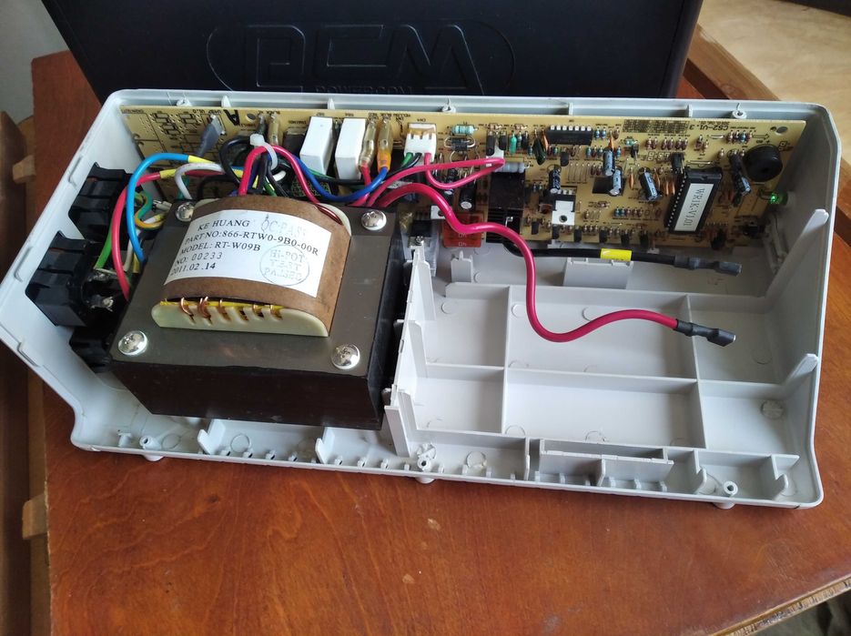 UPS Powercom 500W (не рабочий).