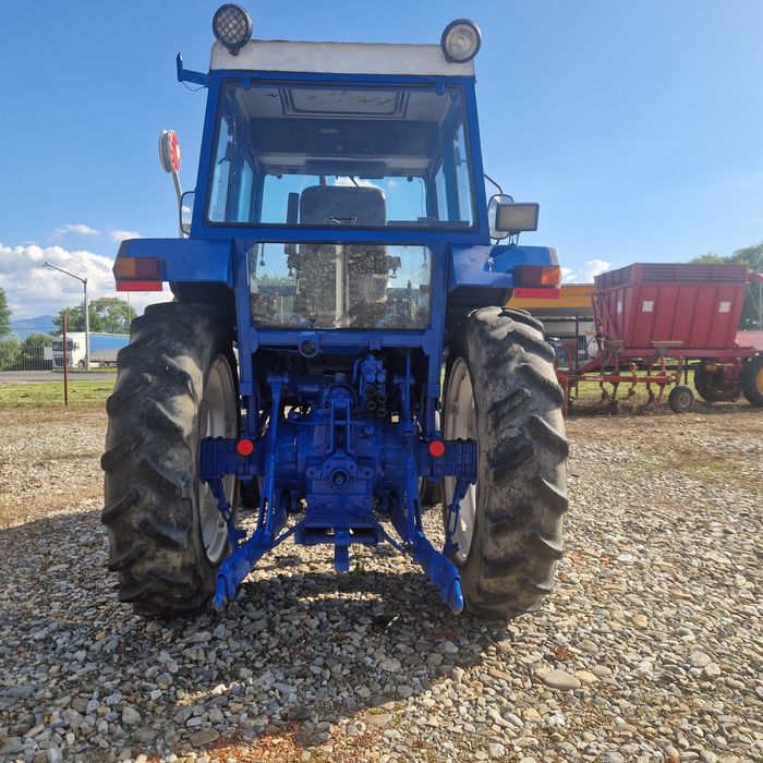 Tractor Ford 5610