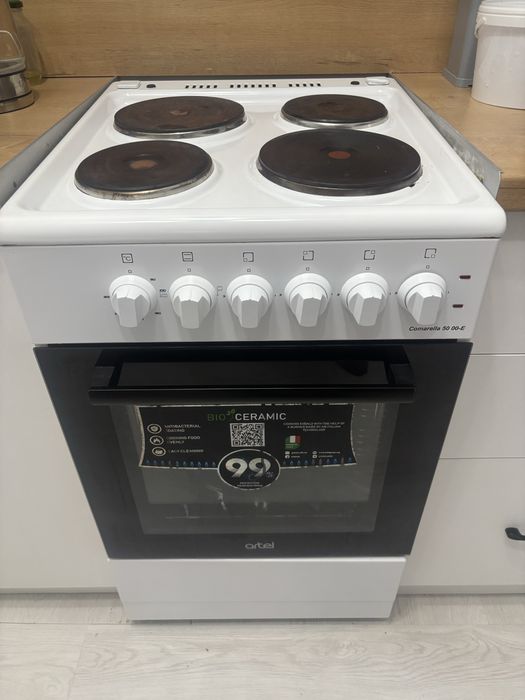 Продам электрическую плиту