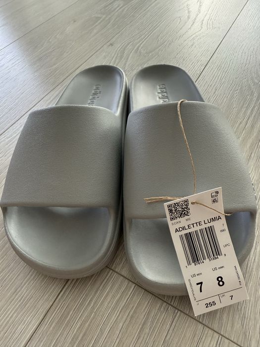 Papuci Adidas Adilette Lumia marime 40 1/2