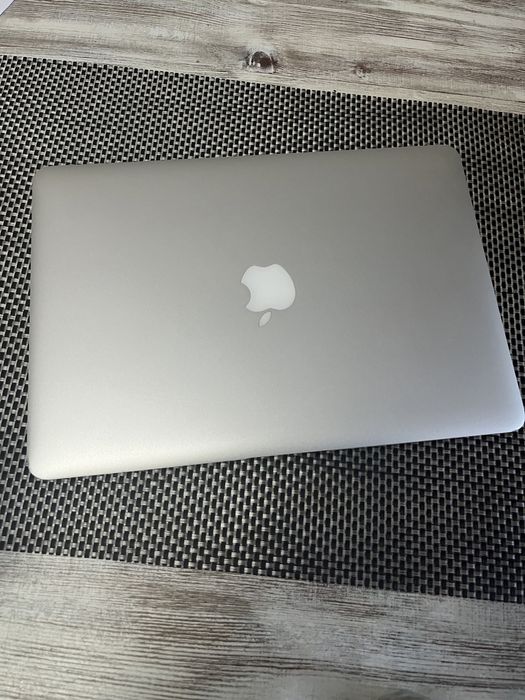 MacBook Air Макбу Еър 13