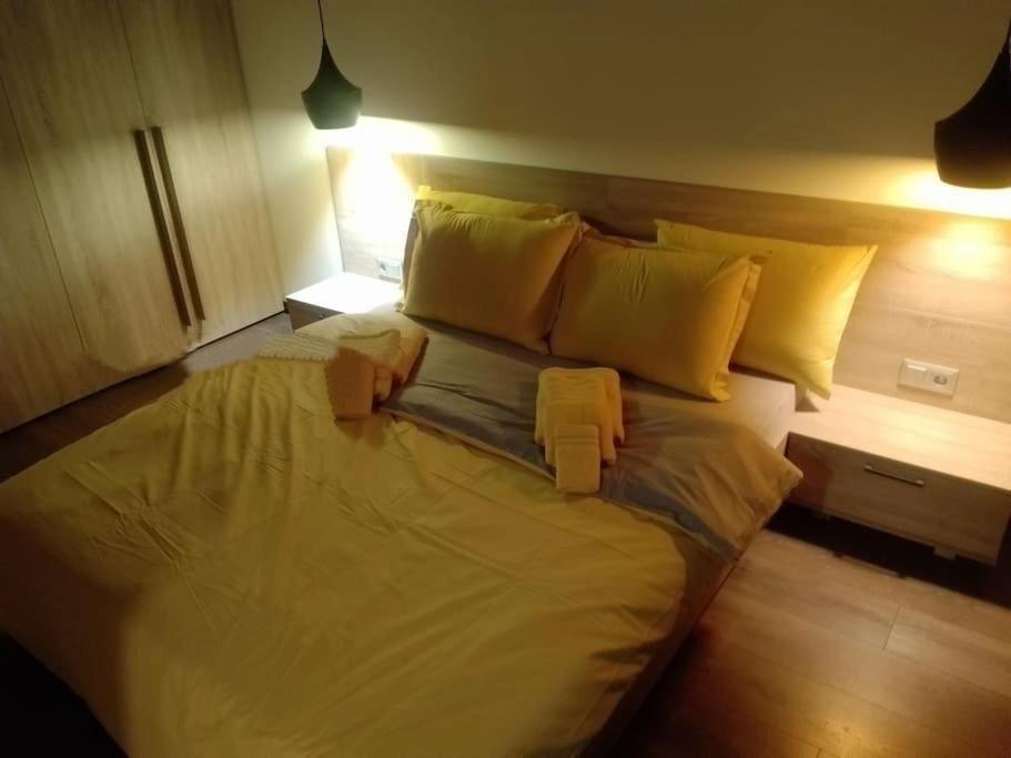 Дава се под наем Двустаен апартамент в София, Изток - 65 кв.м за 990 € - Снимка #6