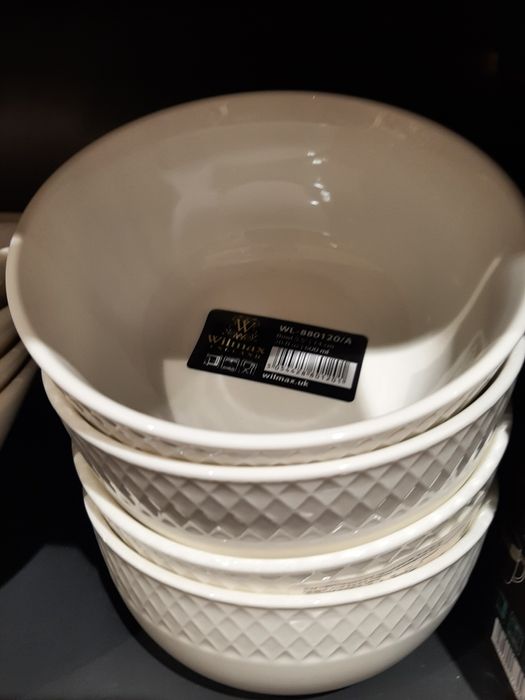 Тарелки Wilmax,  фирмы Gipfel, Evren