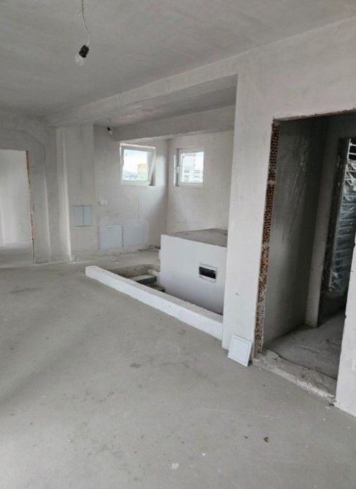 Продава се Двустаен апартамент в София, Надежда 4 - 174 кв.м за 995 €/кв.м - Снимка #9