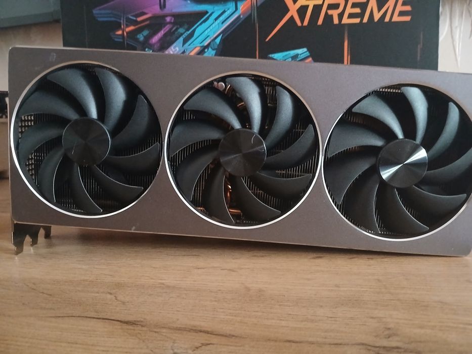 Продам видеокарту RTX4080 16Gb