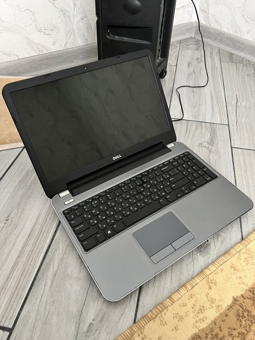 Ноутбук Dell i5