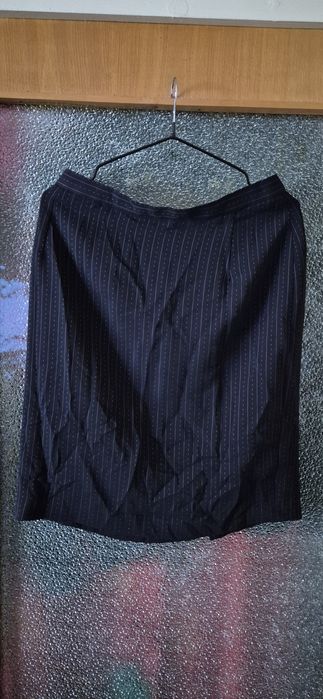 Costum de dama din 2 piese, negru, marimea 46, in stare buna