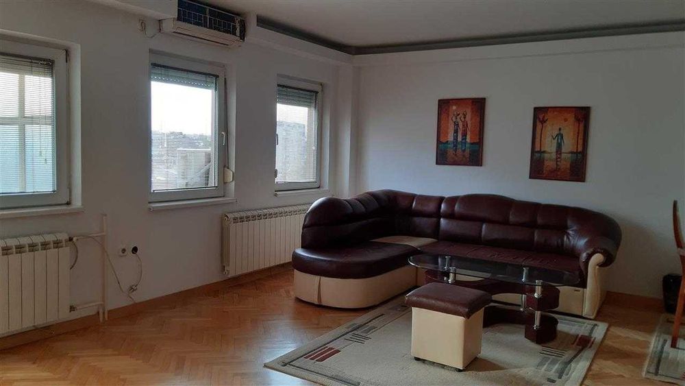 Дава се под наем Двустаен апартамент в Пловдив, Западен - 67 кв.м за 357 € - Снимка #3