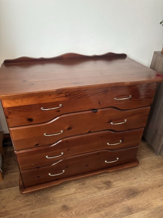 Скрин от масивана дървесина