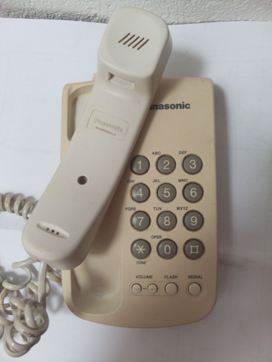 Стар стационарен телефон PANASONIC
