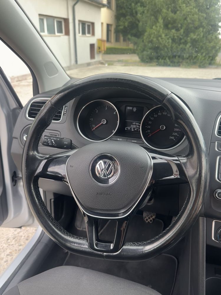 Vând Volkswagen Polo 2015