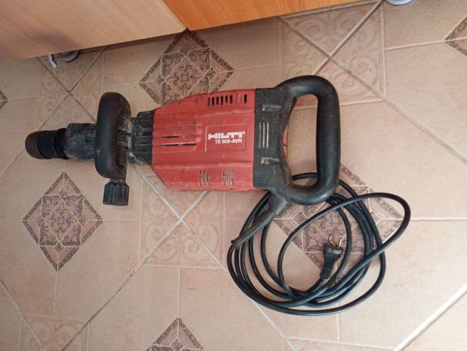 Picamer, demolator Hilti TE 905 AVR