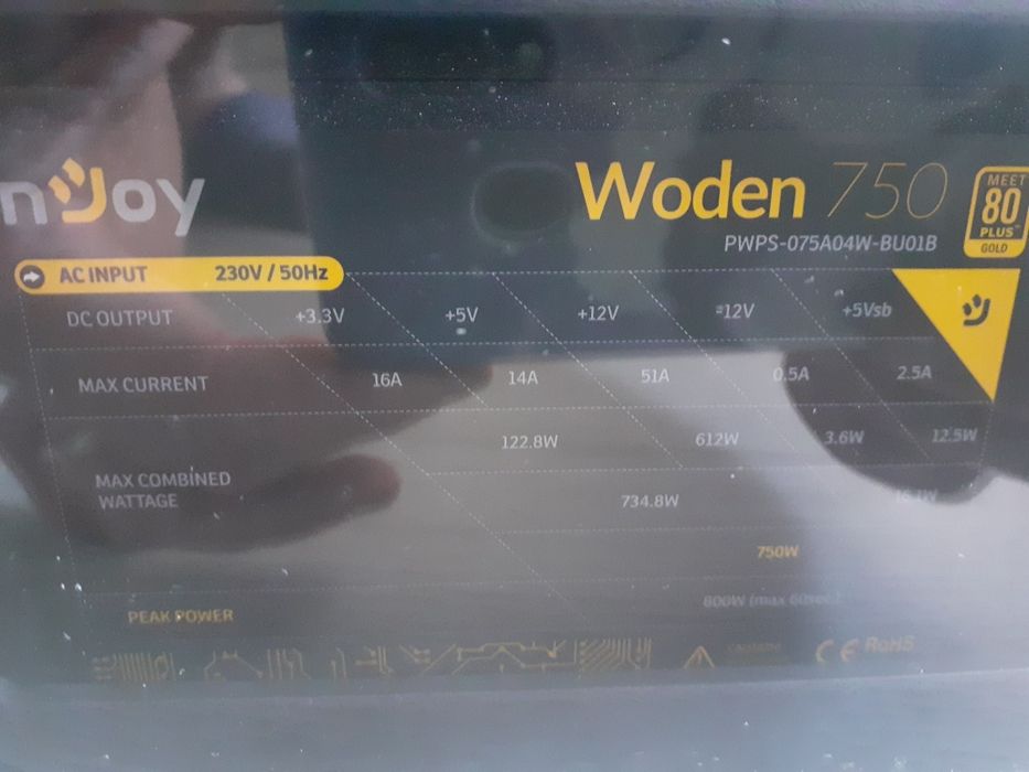 Vând PC impecabil