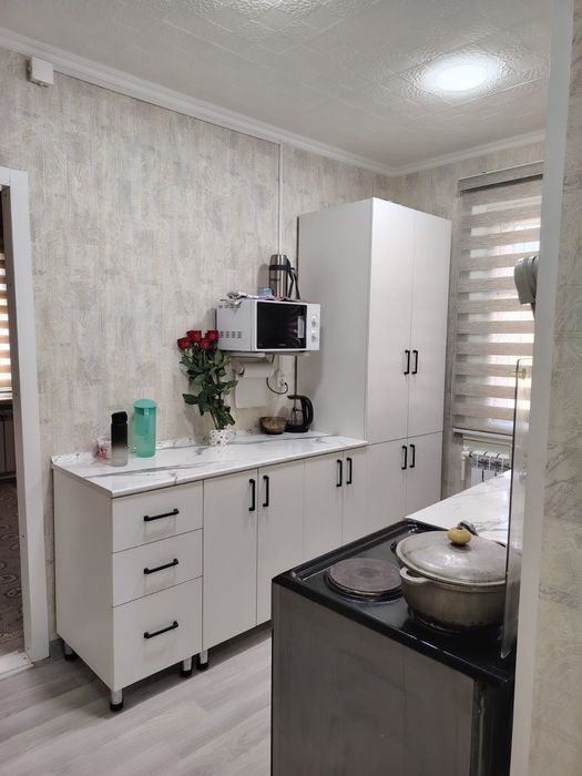 Продам 2 деревяный дома сомешеныйе