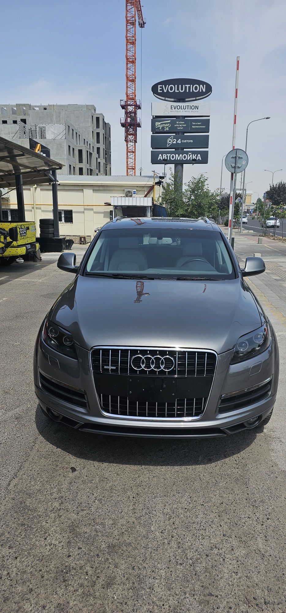 Продаётся Audi Q7 3,6л