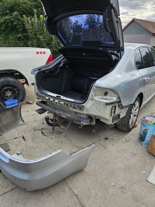 Vand carlig remorcare Skoda Superb 2