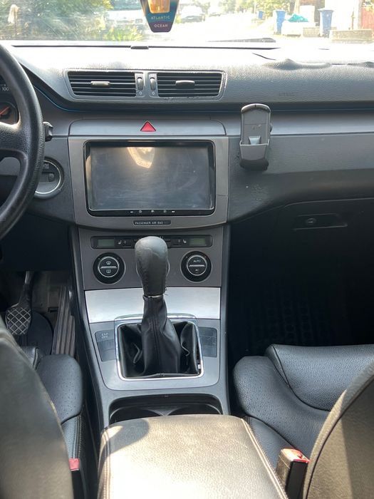 Vând Passat B6 motor 1.9