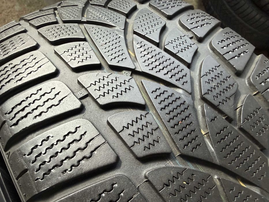 2x Anvelope iarna 245/45 r19 runflat - Dunlop  Sp Winter Sport 3D stel
