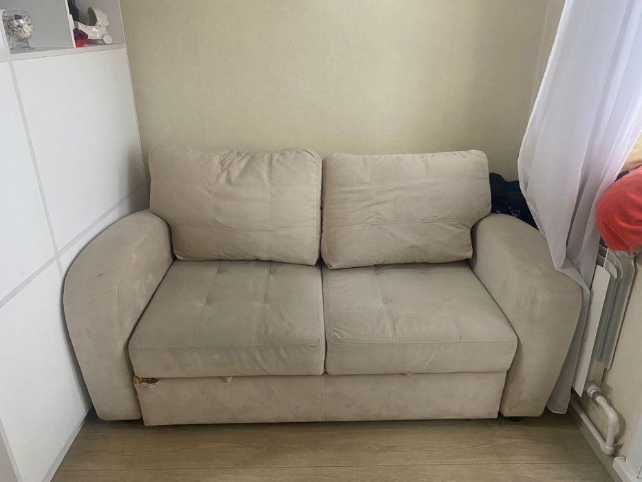 Диван двухместный