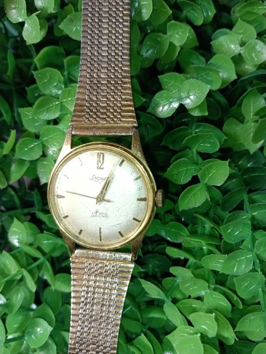 Stowa позлатен дамски часовник - 115 лв