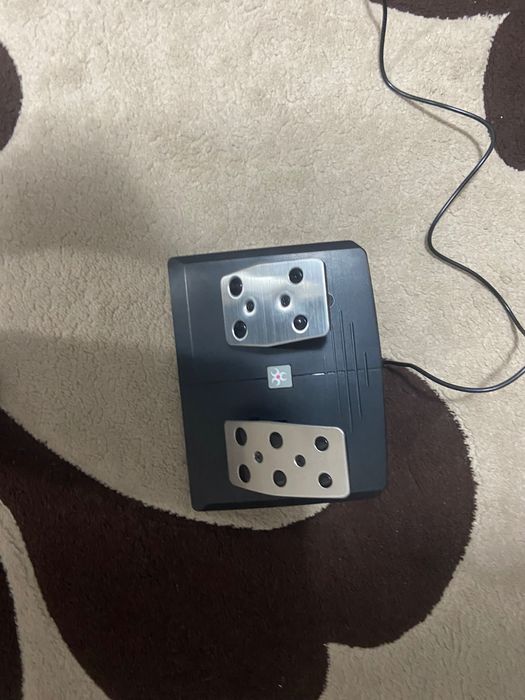 Volan  gaming nou nouț