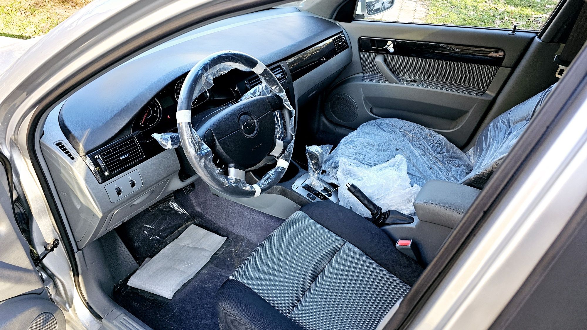 Gentra 3 A/T lyuk va Abs bor