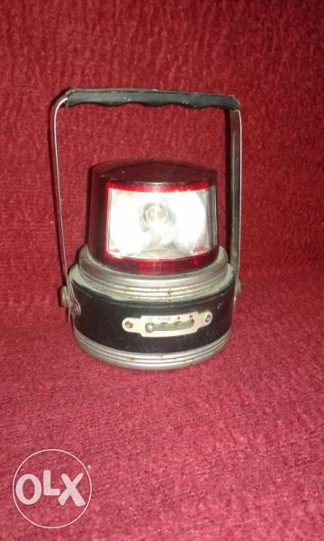 Спот лампа, светеща музикална картина и фенер