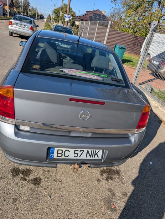 Vînd   Opel Vectra c 2 litri. Dizel