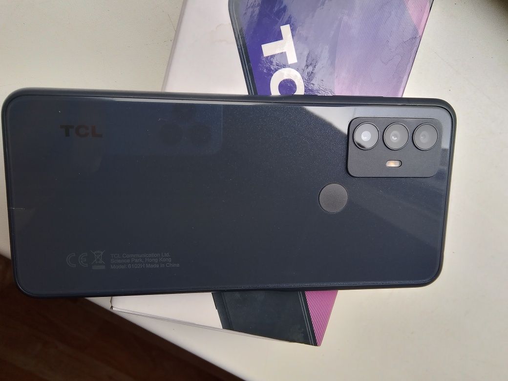 Продам срочно TCL 306