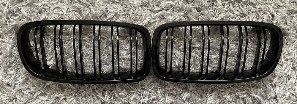 Grile, Nari Duble M NEGRU LUCIOS BMW F10 F11 F30 E60 E90 E91 E92 E46