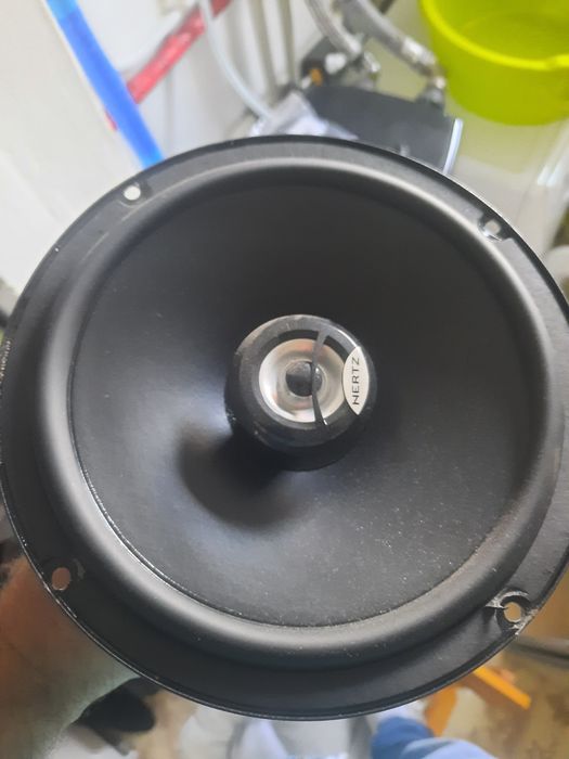 Говорители херц Hertz dcx165.3 130.3